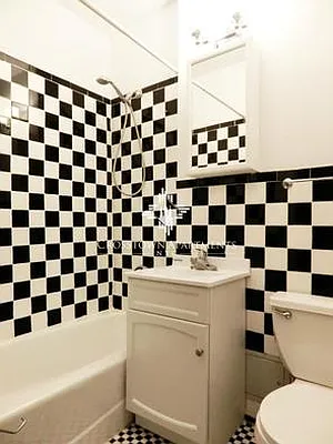 Rented by Crosstown Apartments NYC | media 34