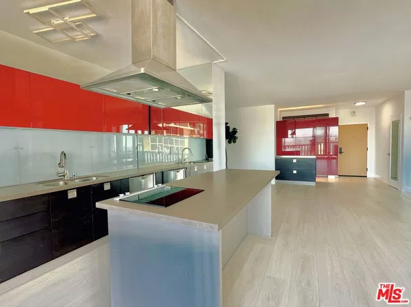 999 N Doheny Dr APT 706, West Hollywood, CA 90069