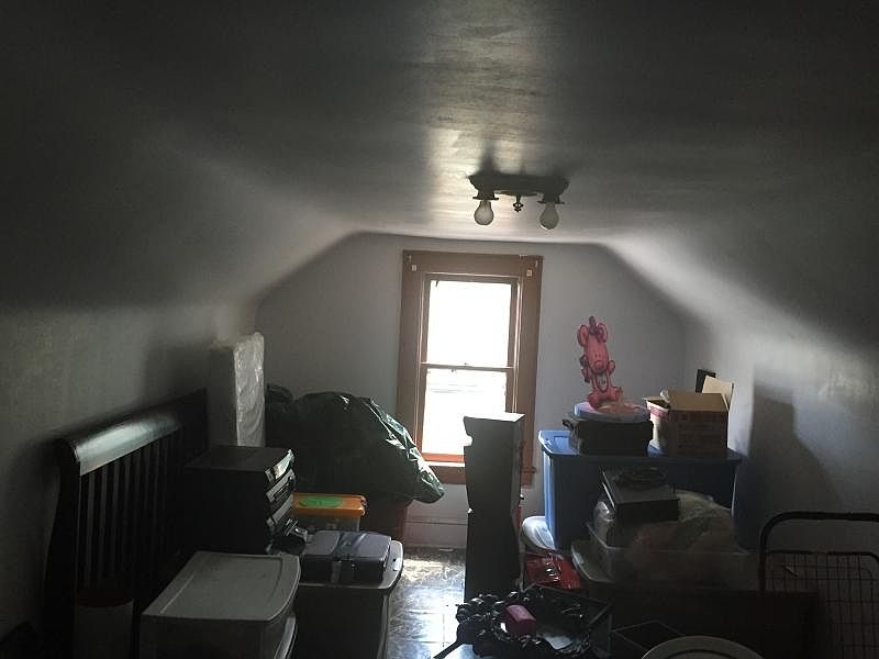 2nd image of 337 Howe Ave