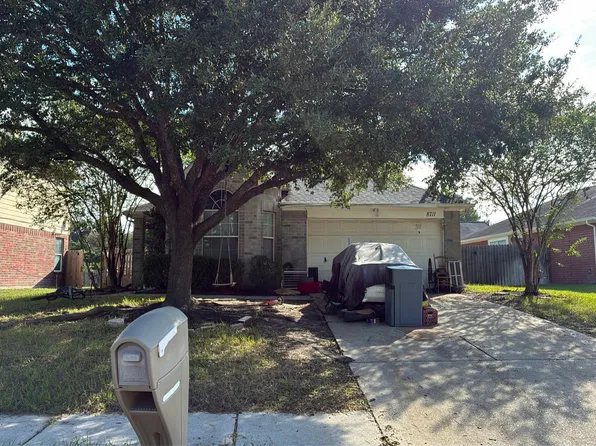 8711 Creek Willow Dr, Tomball, TX 77375