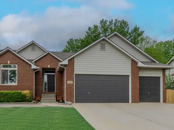 1321 S Ravenwood Ct, Derby, KS 67037