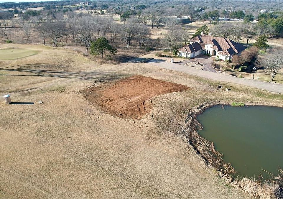 1st image of 32 Palmer Ln