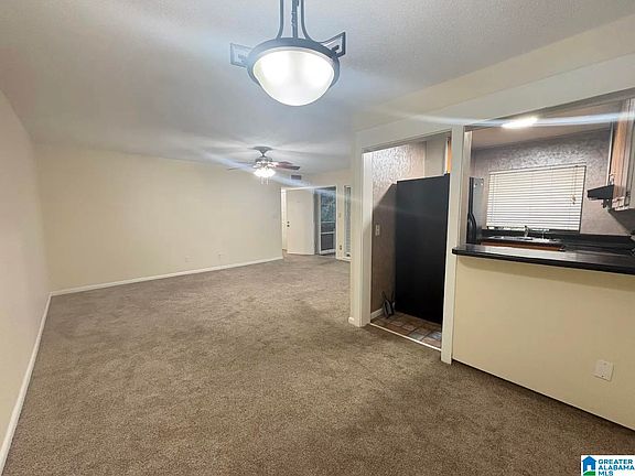 5th image of 3101 Lorna Rd Unit 422