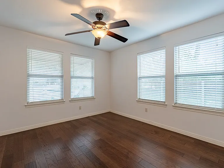 2217 Holly St — Photo 17