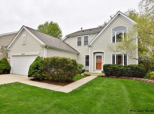 2479 Crystal Creek Ln, Elgin, IL 60124