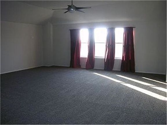 3rd image of 7400 Marsland Ln