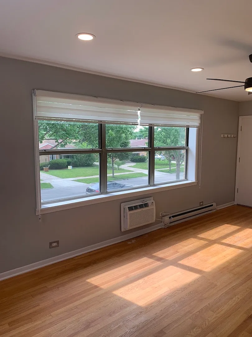 2 bed, 875 sqft, $1,850 — Photo 4