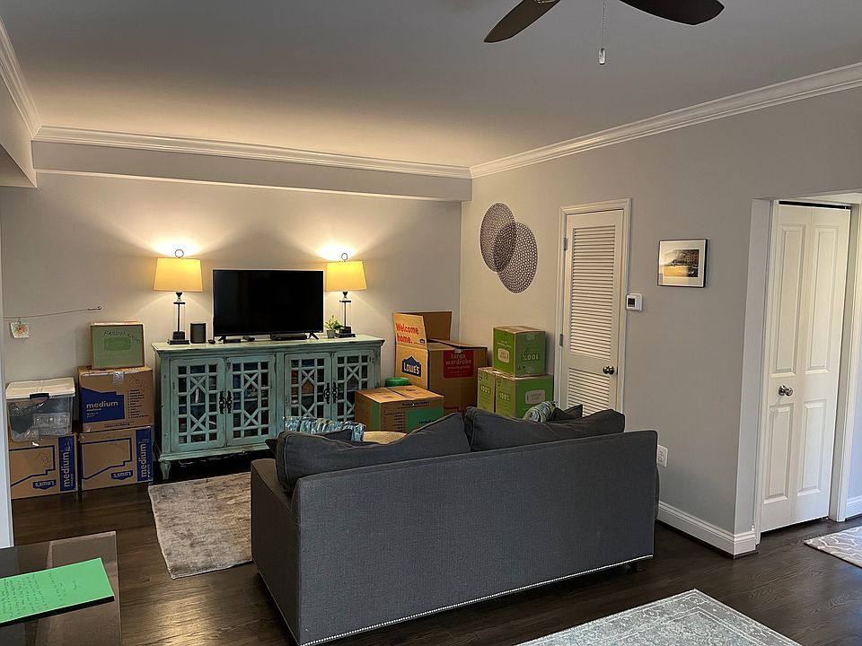 2nd image of 1701 16th St NW APT 711