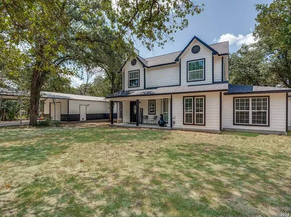 200 Oak Hollow Drive, La Vernia, TX 78121