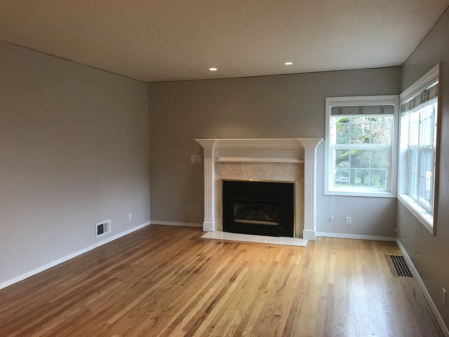 Available Now A Rare NW Portland Gem with Space to Live, Work & Create — Photo 3