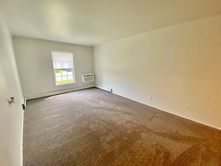 504 Saint Johns St — Photo 42