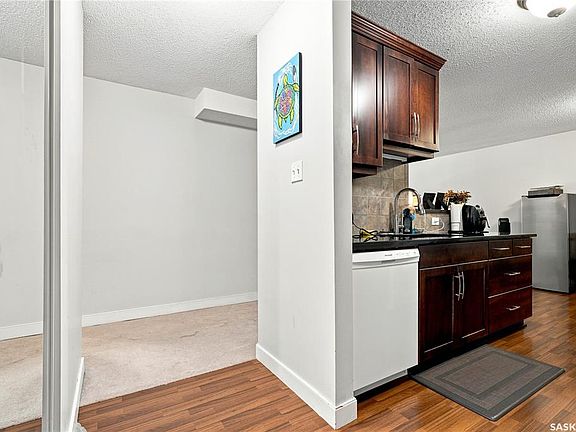 3rd image of UNIT 219-122 Edinburgh PLACE