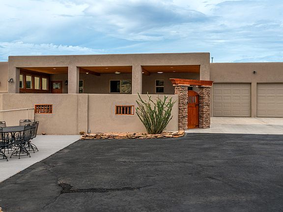 3rd image of 45 Sandia Ln