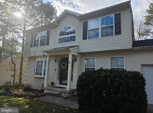 12 Militia Hill Rd, Sicklerville, NJ 08081