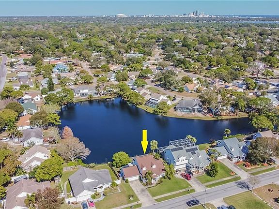 3rd image of 2775 Casilla Way S