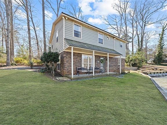 4th image of 121 Little Riverview Rd