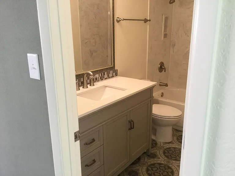 13216 Mountain Pl NE #B — Photo 6