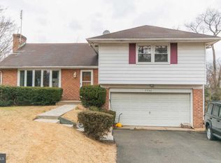 7746 Clements Rd, Wyncote, PA 19095
