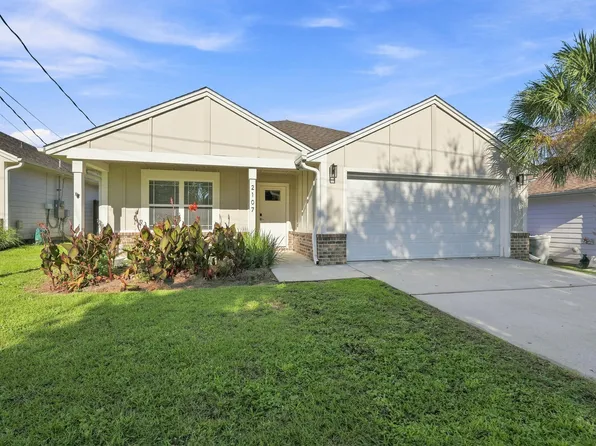 2107 Nina St, Navarre, FL 32566