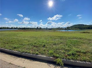 5th St SE, New Philadelphia, OH 44663