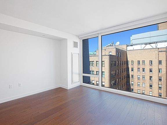 3rd image of 400 W 113th St APT 1102