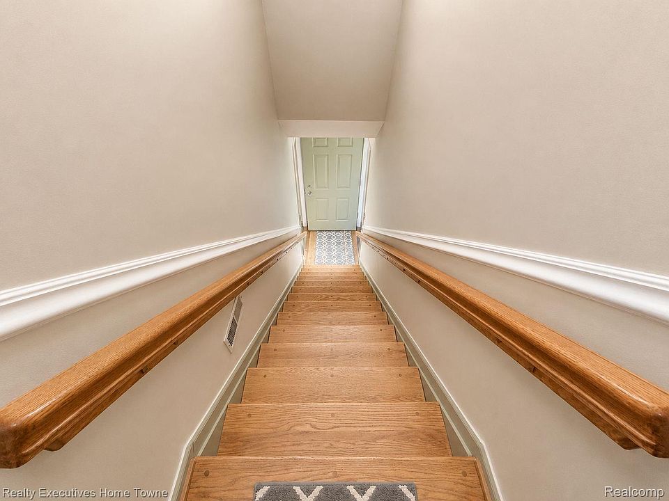 3756 Ramblewood Dr, photo 4