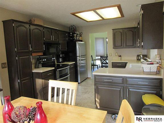 4th image of 3526 N 152nd Ave