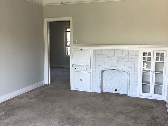2nd image of 2731 E 6th St APT C