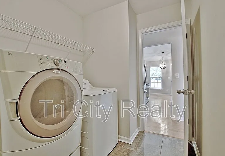 341 Hunterian Pl — Photo 29
