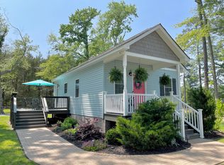 70 Jackson Creek Rd, Deltaville, VA 23043