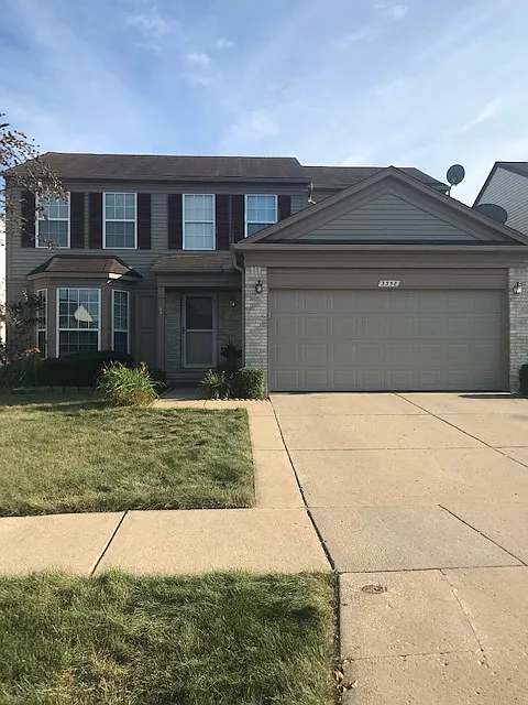 3358 Turnberry Ln photo 1