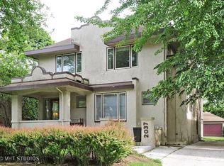 2037 Chestnut Ave, Wilmette, IL 60091