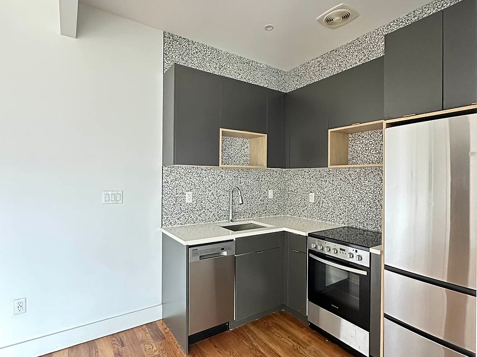 1st image of 791 Sterling Pl #4D
