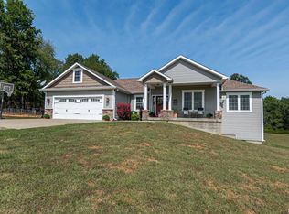 405 Cedar Point Rd, Galatia, IL 62935