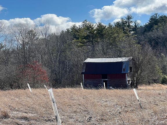 3rd image of 56 Elk Inn Rd