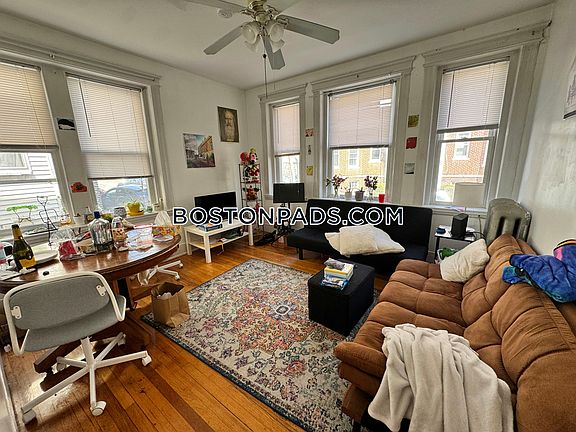 4th image of 4 Price Rd APT 1