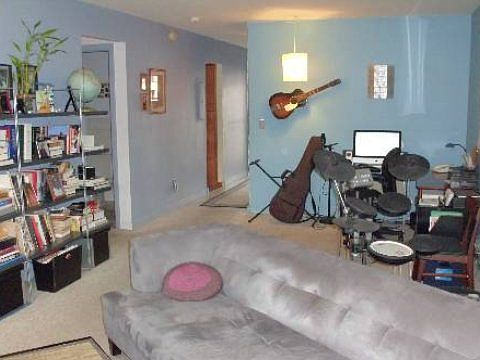 4th image of 40 W 4th St APT 137