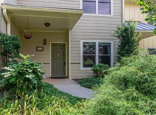 1103 Dancing Fox Rd, Decatur, GA 30032