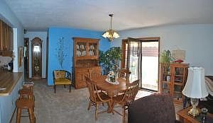4th image of 730 10th Ave N
