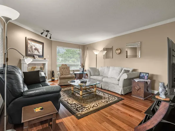 2475 Emerson St #14, Abbotsford, BC V2T 4W5