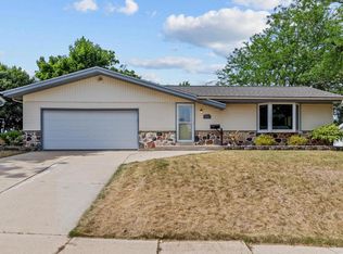 1118 Jefferson St, West Bend, WI 53090
