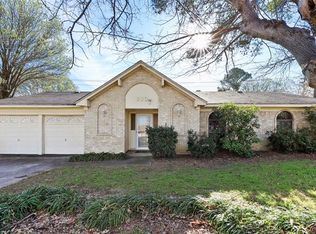 803 Crest Oak Ct, Arlington, TX 76012
