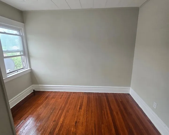 963 Grove St #3L — Photo 2