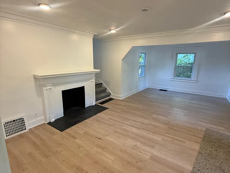 1707 SW Walnut St — Photo 3