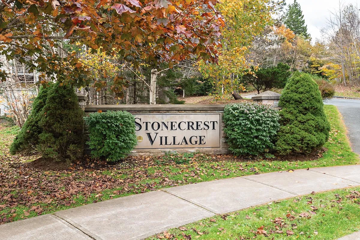 Stonecrest Village — Photo 3