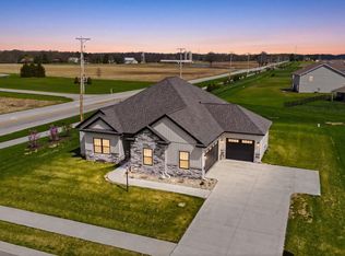 1572 Hager Way, Fort Wayne, IN 46818