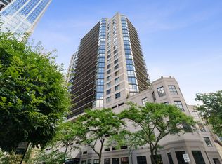 33 W Delaware Pl APT 19J, Chicago, IL 60610