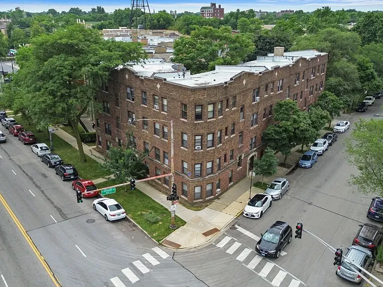 7620 N Sheridan Rd — Photo 9