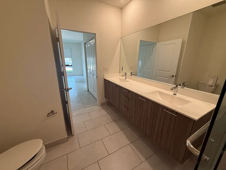8201 NW 41st St #412 — Photo 10