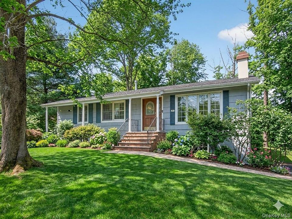1st image of 17 Victoria Drive